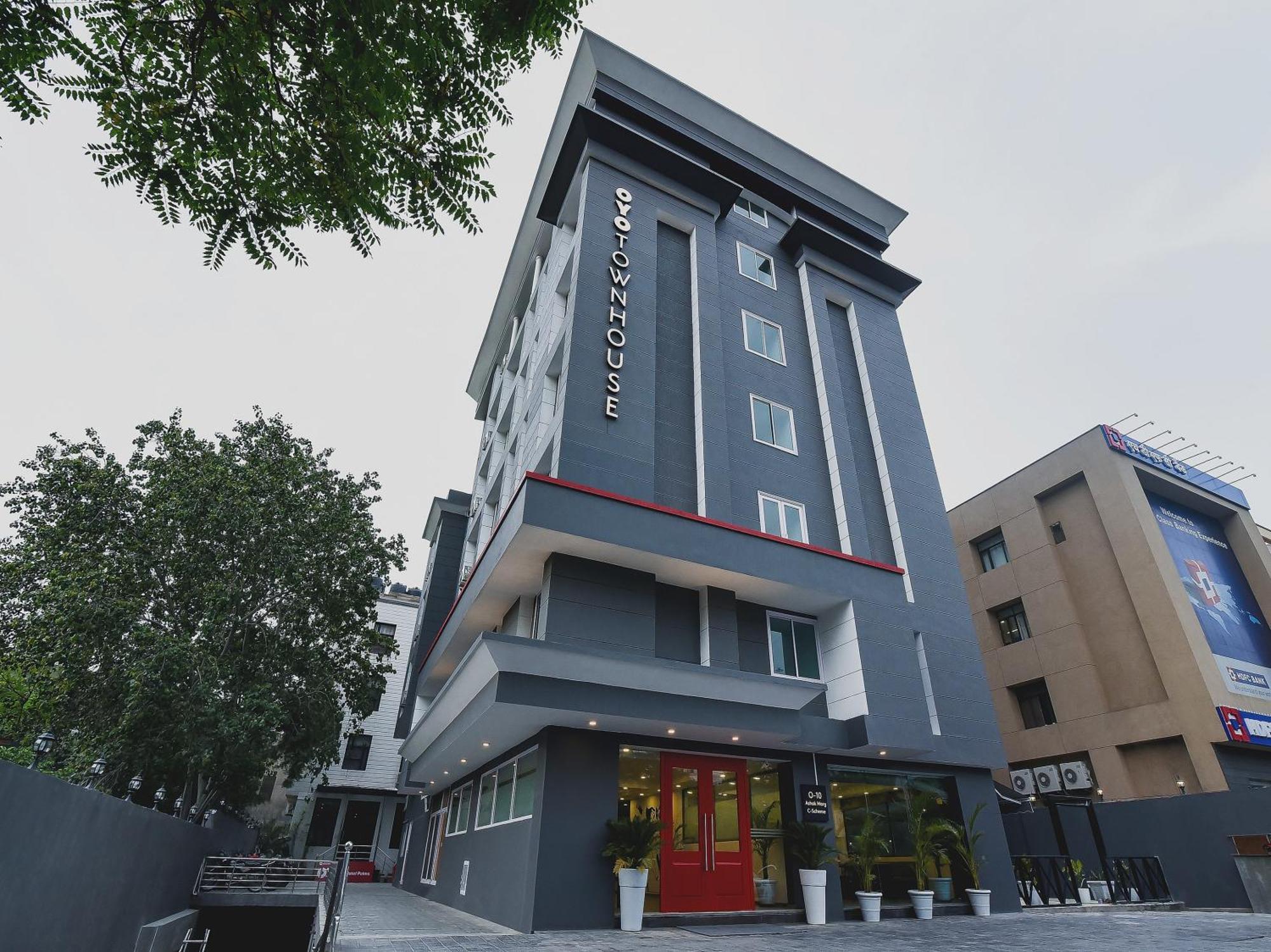 Townhouse C Scheme Ahinsa Circle Hotell Jaipur Exteriör bild
